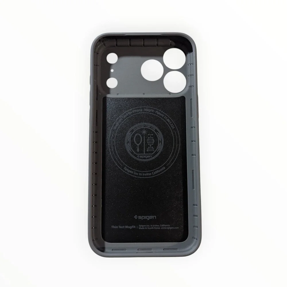 Nn4-O Spigen Thintect Magfit Case For Apple iPhone‎ 17 Pro Max 6.9